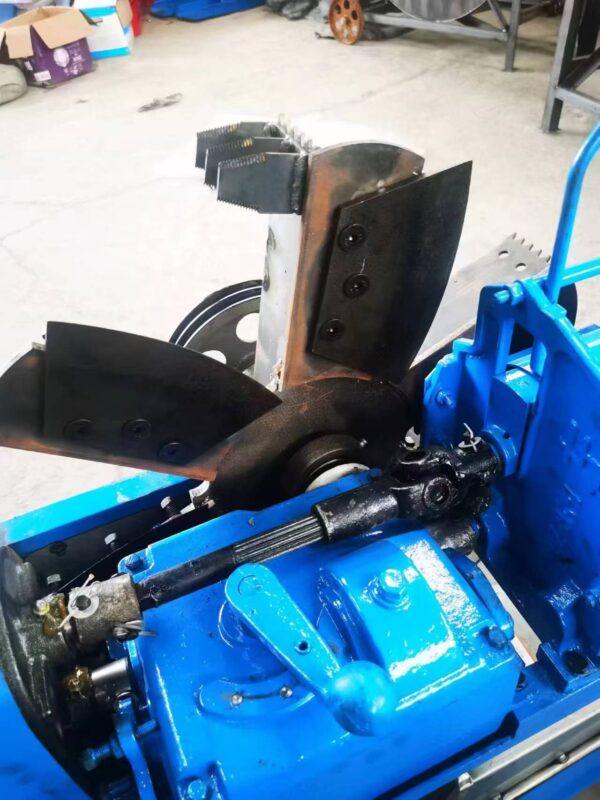 Vertical grass cutting machine - Image 4