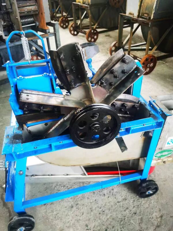Vertical grass cutting machine - Image 6